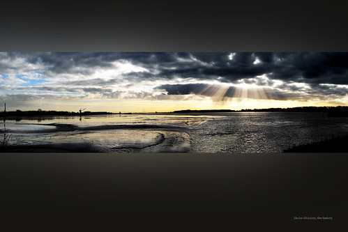 sunset panorama sun water clouds river landscape geotagged ilovenature rays sunrays elbe cleanit geo:lat=53794808 geo:lon=9403675 selection4charlie