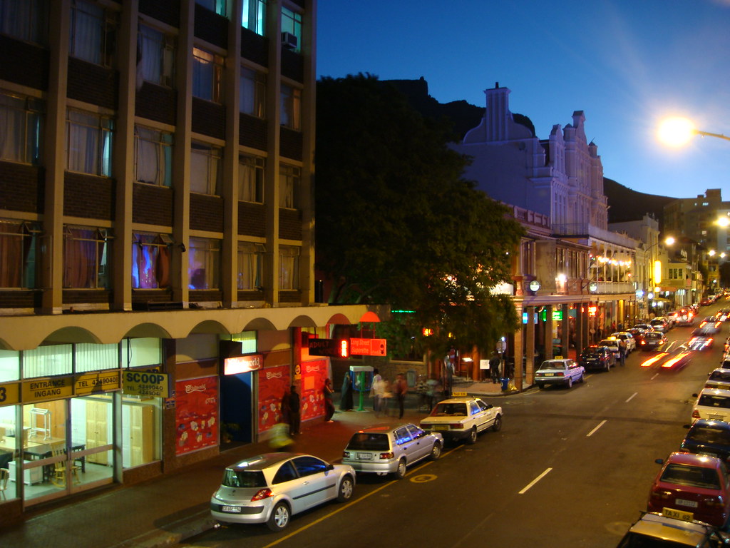 Long Street Cape Town. Кейптаун улицы и бары. Картина long Street Cape Town. Long Street. The is located in street