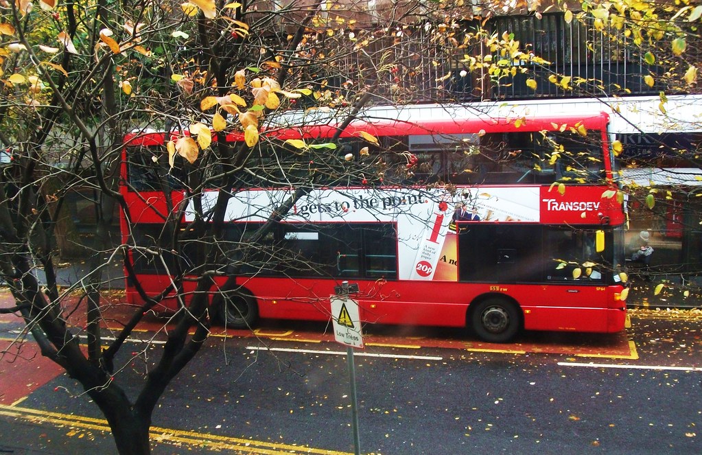 Transdev 65 Transdev London SP64 on route 65. 11/11/10. | Transdev Londo… | Flickr
