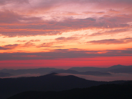sunset red sky mountain mountains clouds nationalpark smokymountains greatsmokymountains greatsmokeymountains smokeymountains greatsmokymountainsnationalpark