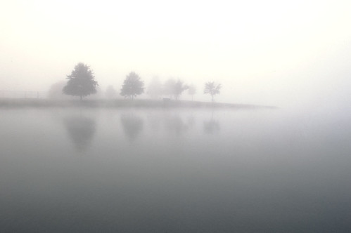 lake fog sunrise nikond50 foggymorning columbiamissouri twinlakespark nikkor24mmf28