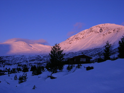 winter snow mountains norway sunrise skiing stryn nordfjord bøasetra karifjellet gullkoppen