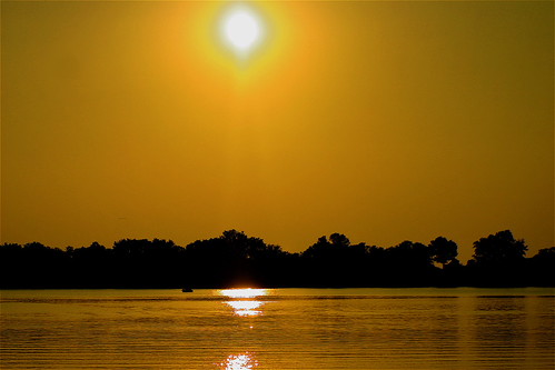 On A Golden River by mightyquinninwky