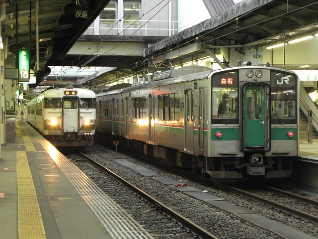 701系（右）, 455系　仙台にて