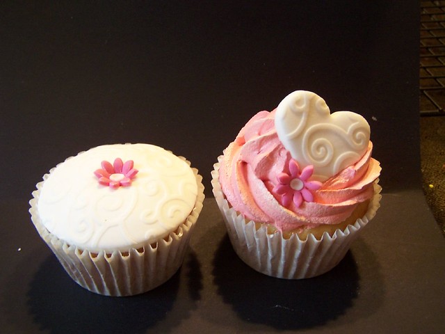 pink and white cupcakes