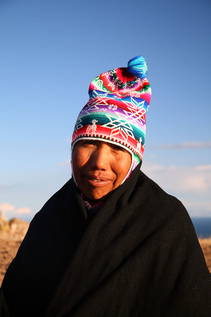 Vendedora en la Isla de Amantaní | Peru