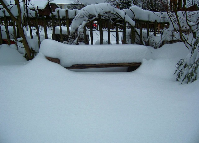 Snow bench..........