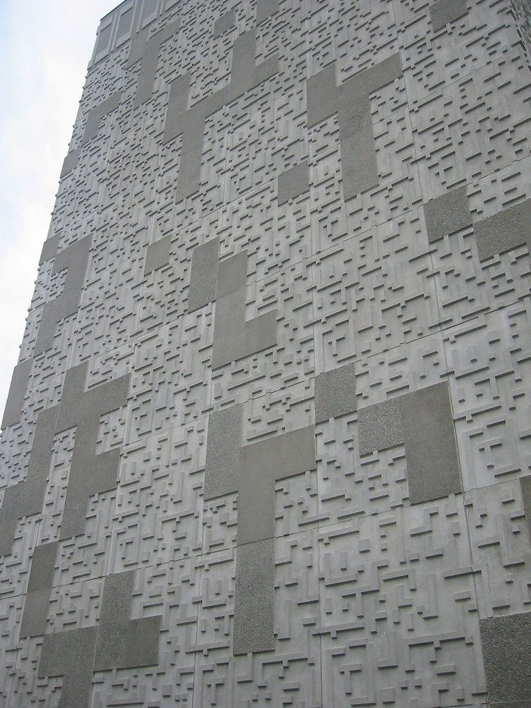 McCardle Labs | Also known as the bumpy jigsaw building. | Sara ...