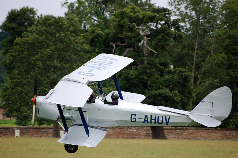 DH Tiger Moth G-AHUV