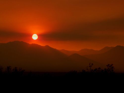 california sunset mountains landscape desert smoke picnik nikkor55200mmf456g