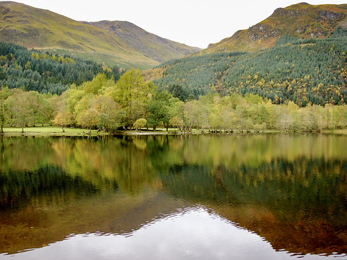 autumn reflection water walking landscape scotland loch trossachs thetrossachs lochlubnaig lochlomondandthetrossachsnationalpark