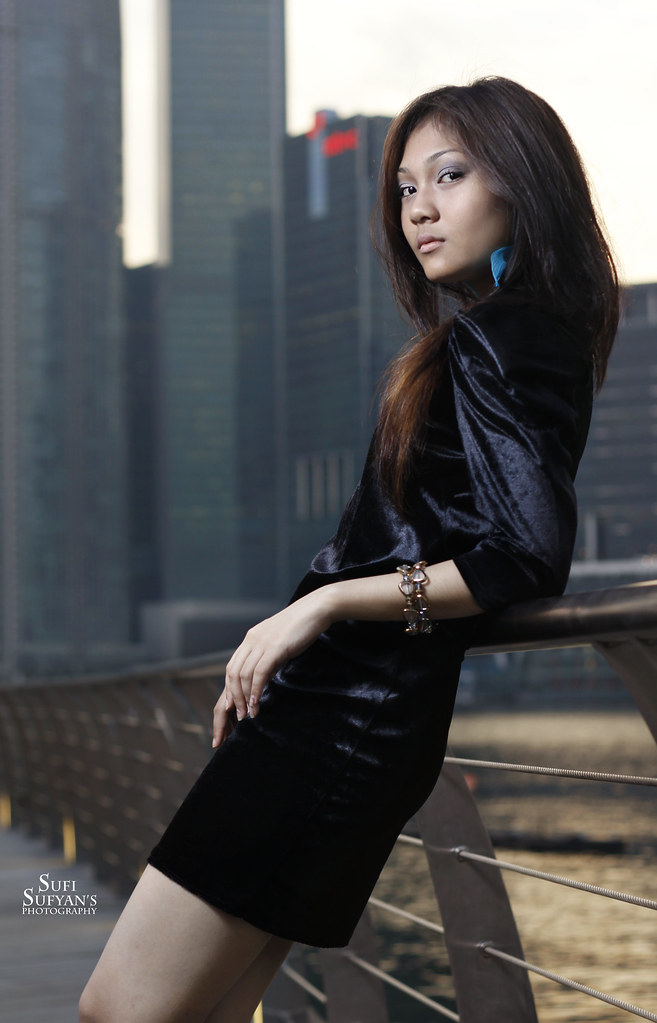 Lydia Asyiqin | Model : Lydia Asyiqin Location : Marina Bay … | Flickr