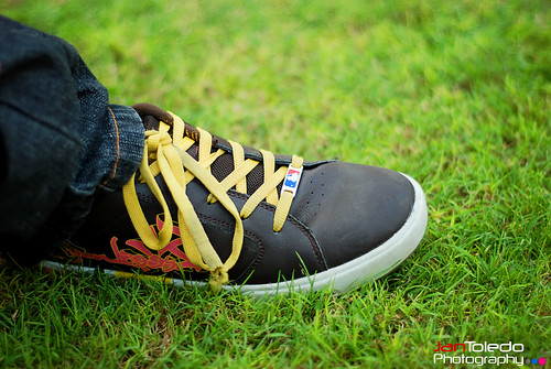 Shoe + Grass | dodongjan | Flickr