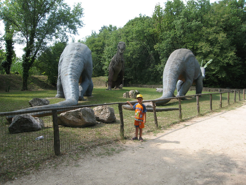 20060711_0465_Alberto nel parco dinosauri - Parco Natura V… | Flickr