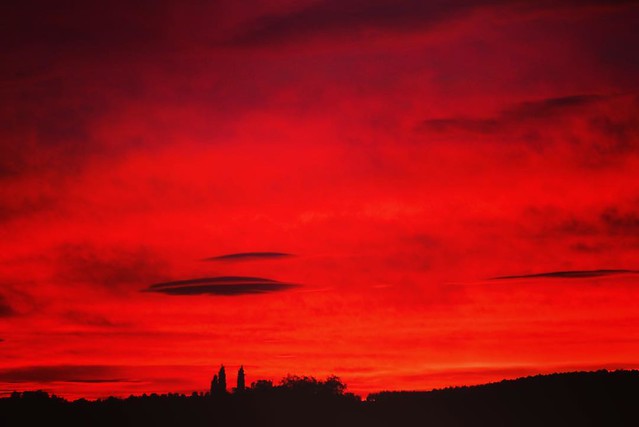 Cielos de Tamajón, Guadalajara #sunset #sky #skyporn #skywalker #landscape #sonyrx10