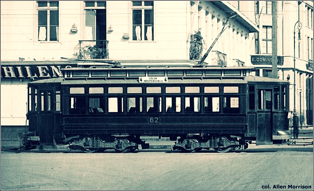 1910  Valparaiso, tranvia  4 que corria por Colon hasta Independencia.