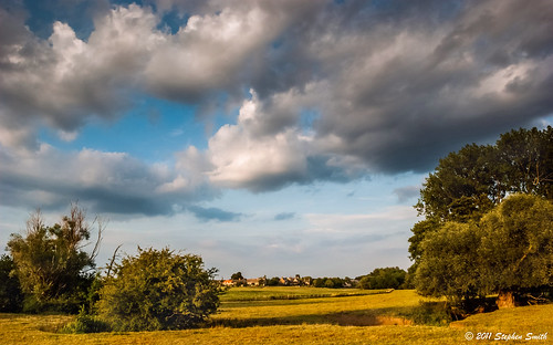 uk blue trees summer england sky colour english nature clouds rural landscape gold evening countryside nikon scenery raw natural northamptonshire august fields cloudscape newton eastmidlands 2011 d80