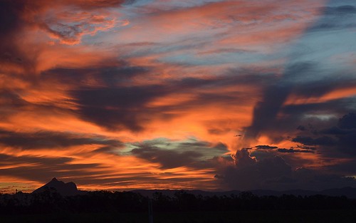 sunset summer sky sundown australia nsw sunsetclouds mountwarning wollumbin northernrivers tweedvalley sunlitclouds