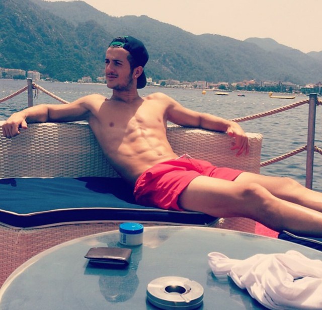 #turkish #shirtless #chest #men #body #gym #hunk #sexymen #handsome #barefoot #feet #cute #hot