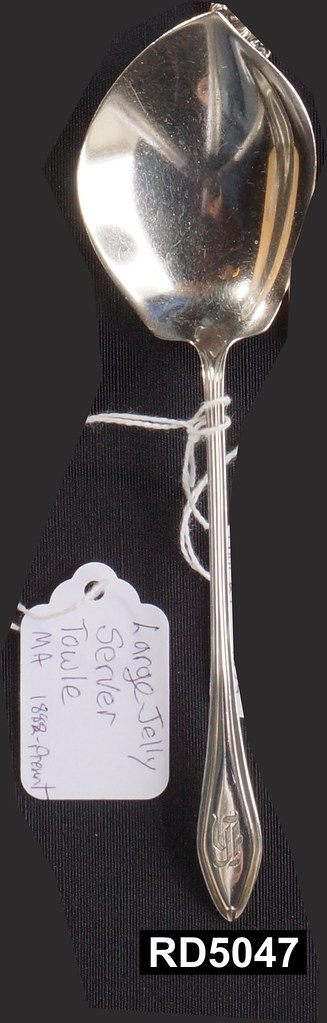 RD5047 Sterling Silver Jelly Server Towle Silversmiths 1882- present Mary Chilton 1912 Sterling Silver Group 06