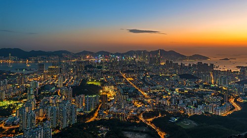 street city longexposure blue sunset sky urban orange skyscraper hongkong lights asia cityscape colours bluehour kowloon magichour lionrock inexplore