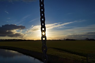 The sun in chains
