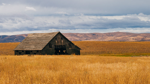 abandoned barn landscape us washington unitedstates waterville douglascounty