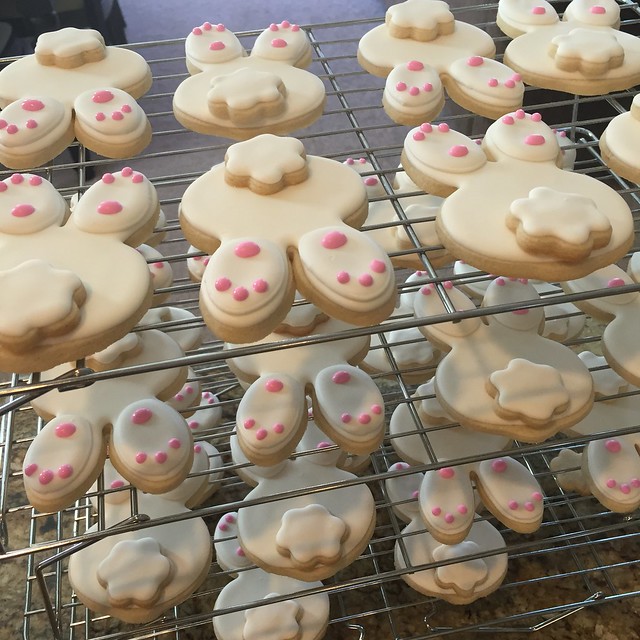 Bunny butt cookies