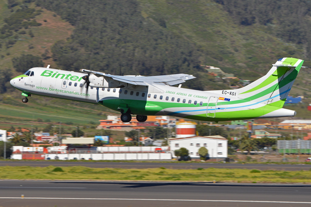 ATR72-212A ‘EC-KGI’ Binter Canarias