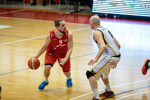 Lugano Tigers - Swiss Central Basket (2.4.2016)