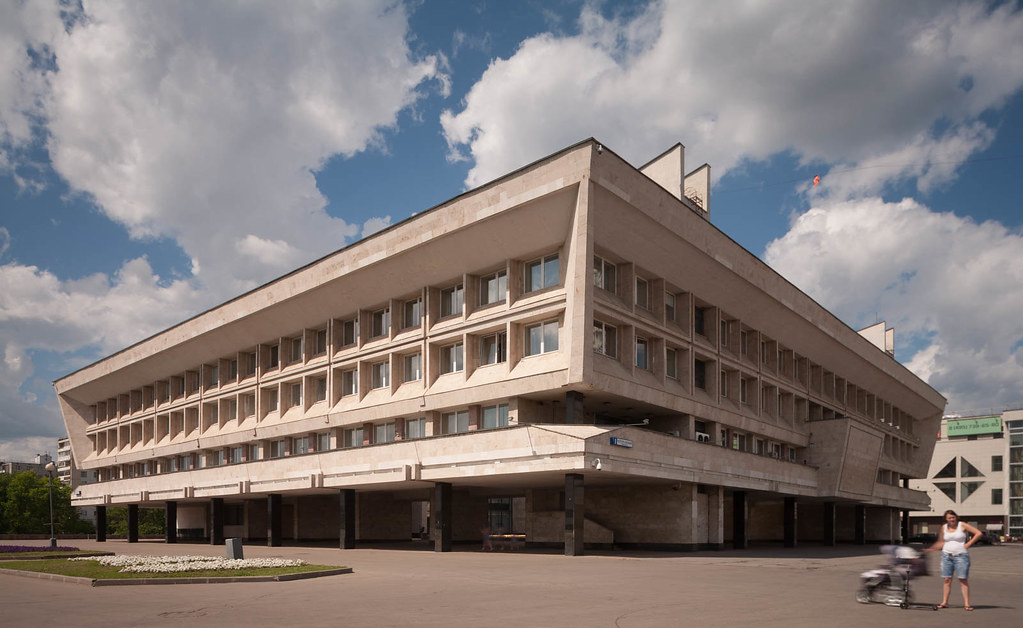 Communist Party Headquarters and City Executive Committee Building, Zelenograd, 1975