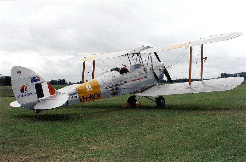 Tiger Moth, mod VH-NOV