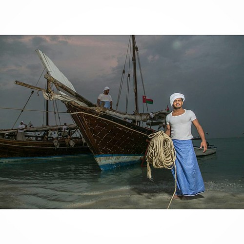 يا محلا عيشة البحارة.. ============ الدوحة  - قطر  ============= #boat #dhow_cruise #dhow #katara#portrait #enviromental_portrait #sky #igers #travel_photography #travel#rope #sea#diha#qatar#igdaily #great#arabian #smile#power#flag#flash#soft#igmasters#yo | by Mohamed nageeb Nasr
