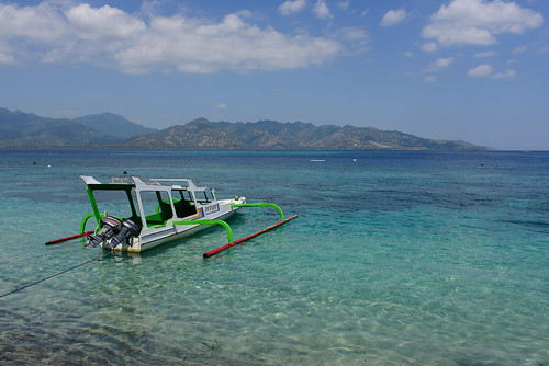 travel sea tourism beach coral indonesia island volcano islands boat asia paradise visit tropical gili lombok archipelago meno trawangan gilisnair