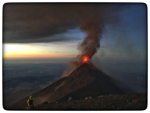 volcano lava guatemala hike ash fuego eruption volcan acatenango strombolian