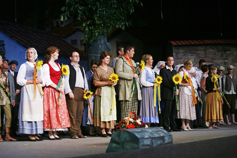 2008 Domača gledališka predstava KLOPČIČ - foto Uroš Zagožen