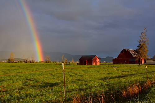 clouds oregon barn rainbow coburg farm farmland valley willamette
