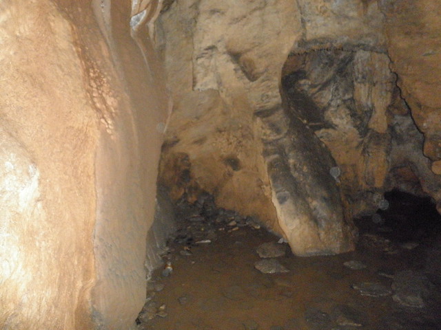 Guizhou China cave 贵阳猫猫洞