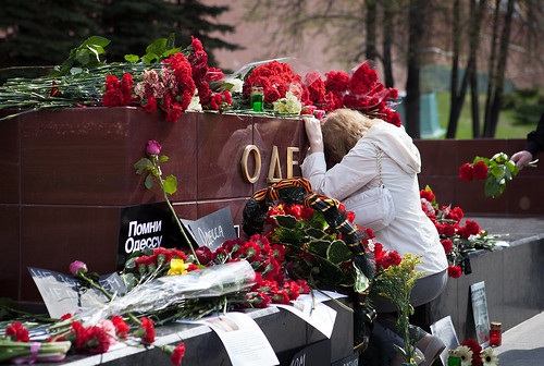 Remember Odessa | Crying women near 