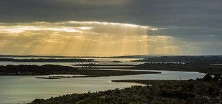 sunrise over yangie bay at coffin bay NP, south australia 3