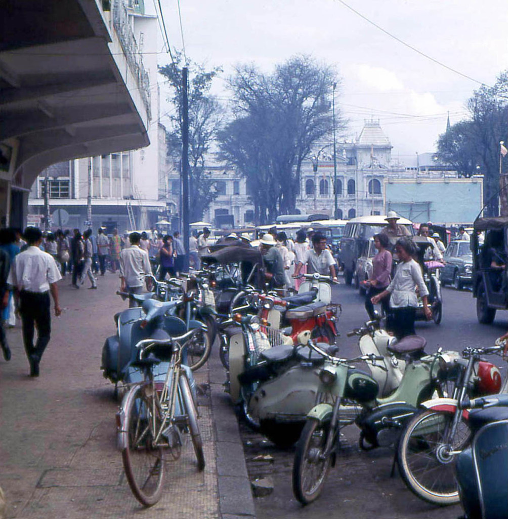 Saigon 1968 - Nguyen Hue Boulevard - Photo by John F. Cordova