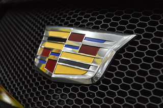 2016 Cadillac emblem