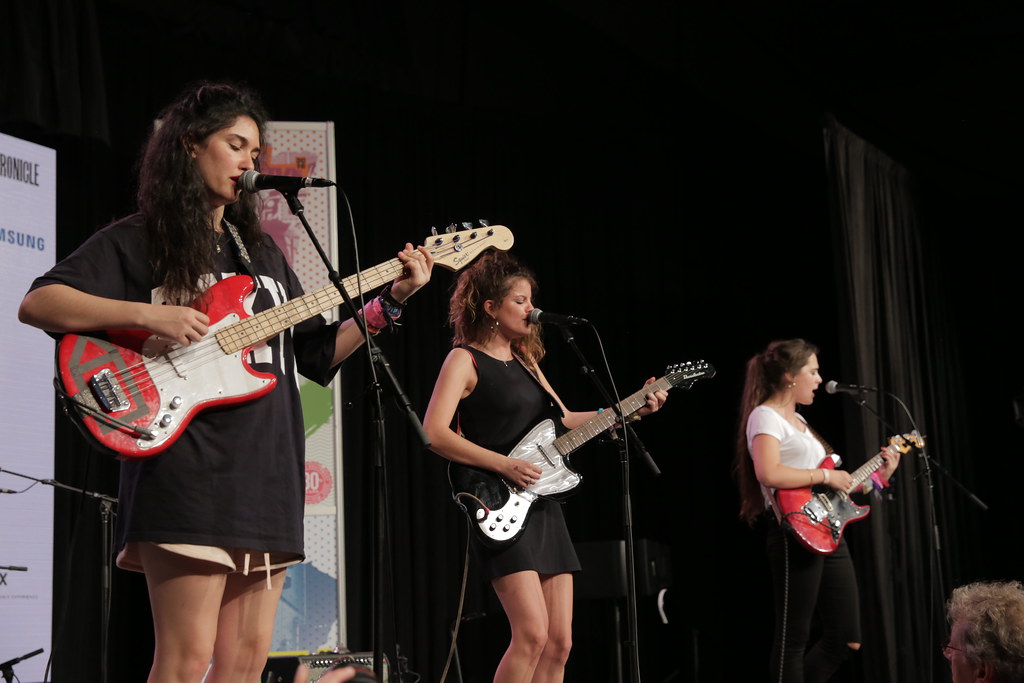 Hinds Live at SXSW Radio Day Stage Powered by VuHaus