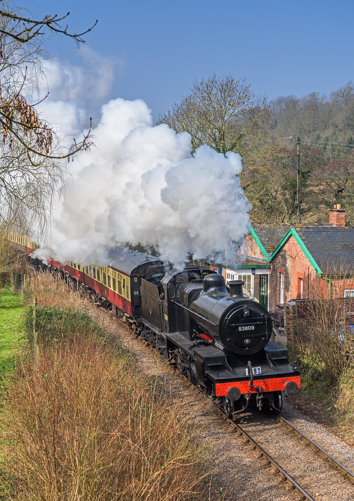 On Holiday | Ex S&DJ Fowler '7F' 2-8-0 no.53809 climbs past … | Flickr