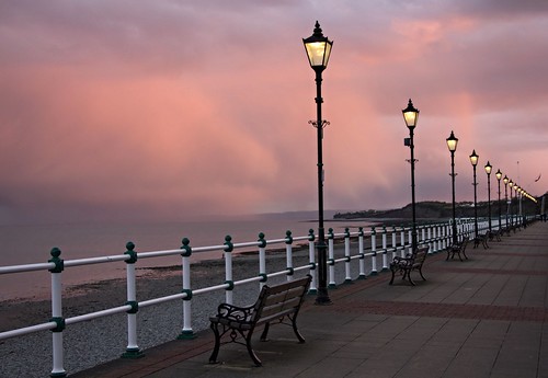 sunset streetlights beach seaside wales april flickr photo sky clouds bench promenade penarth valeofglamorgan beautiful outside outdoors weather evening railings colour color geotagged light water street striking canon camera eos 550d lapuestadelsol lecoucherdusoleil tramonto 日落 rìluò wēiěrshì 威尔士 paysdegalles météo explore inexplore photography pretty view shore picture image freetouse creativecommons attributionlicence attributionlicense stock jeremysegrott dailygad uk unitedkingdom britain greatbritain bristolchannel atmospheric 10000views paísdegales segrott jeremy walesuk caerdydd caerdyddwales photograph schöne belle hermosa googlesearch
