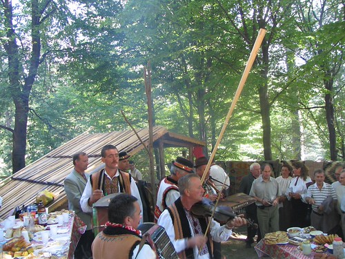 Ukrainian traditional music instruments | by Ksenia S.