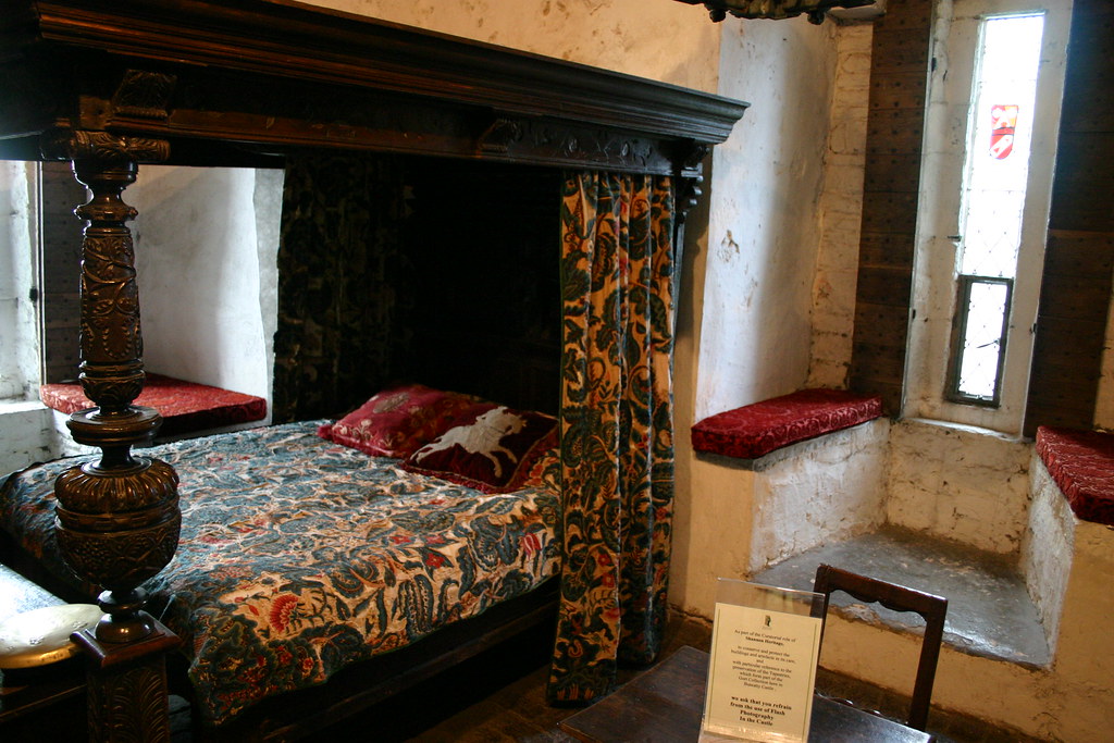 IMG_1846 | Bunratty - Bunratty Castle - Upper Bedroom | Charlie Denison ...