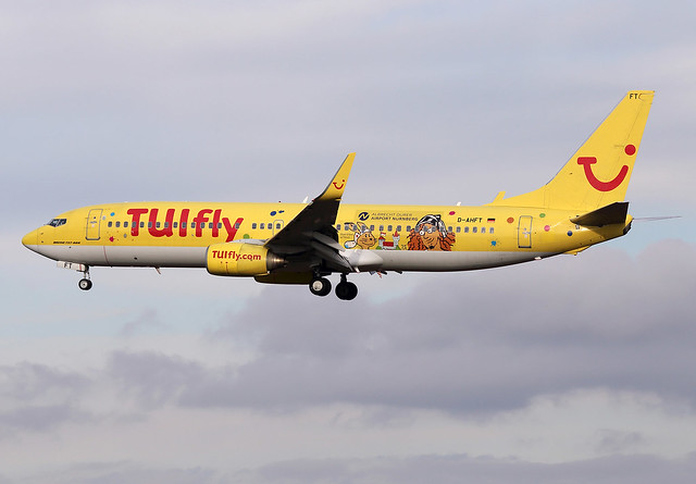 9 janvier 2016 - TUIFLY - Boeing  B 737-800  (D-AHFT)  