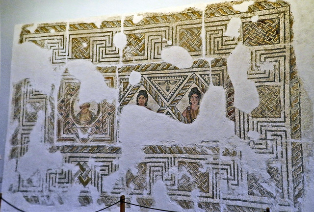 Tres mujeres mosaico romano Villa de El Olivar del Centeno Museo Provincial Caceres 11
