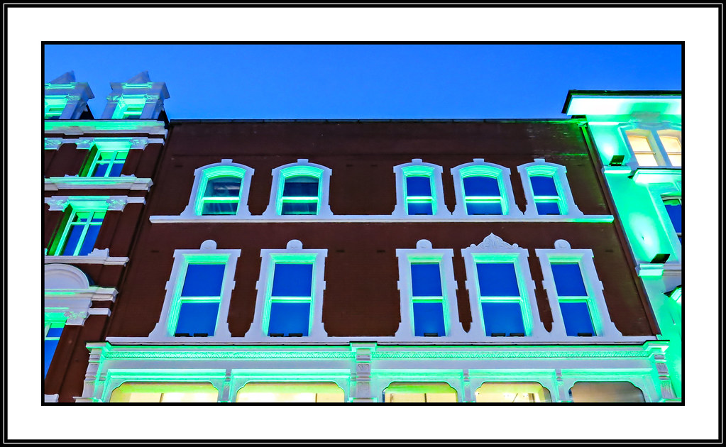  BROWN THOMAS GRAFTON STREET DUBLIN IRELAND … Flickr